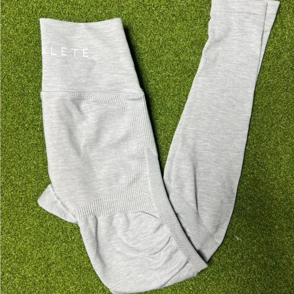 Alphalete Gray washed leggings